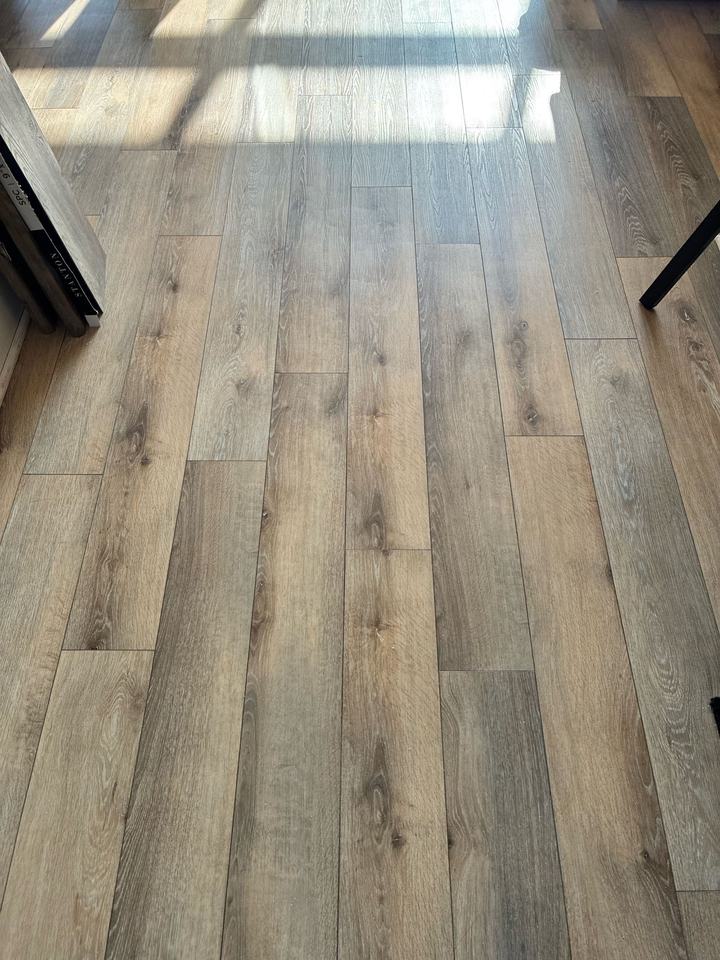 Wood-look plank floor